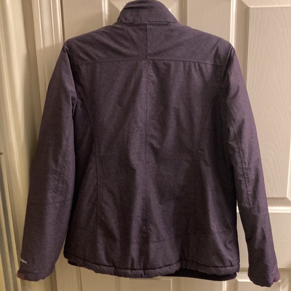 Avalanche winter coat with weather shield like new
Excellent condition - Picture 2 of 9